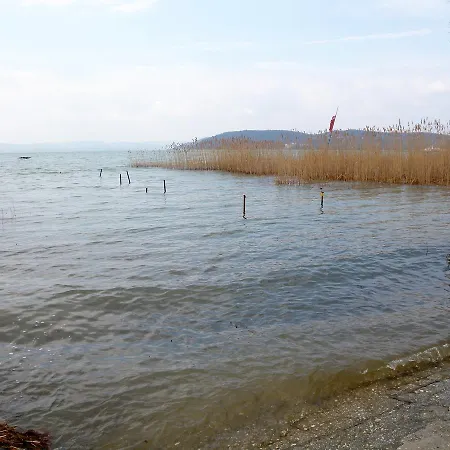 In Szantod Balaton 34169 Balatonszárszó