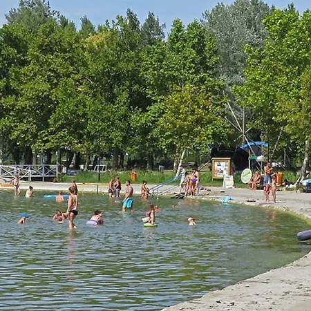 In Szantod Balaton 34169 Balatonszárszó